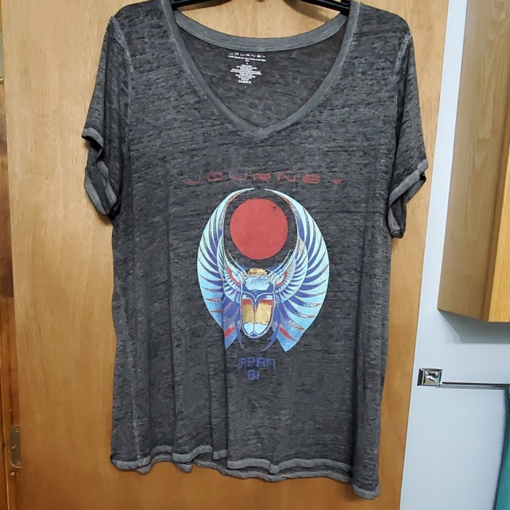 Torrid Journey tee - excellent condition